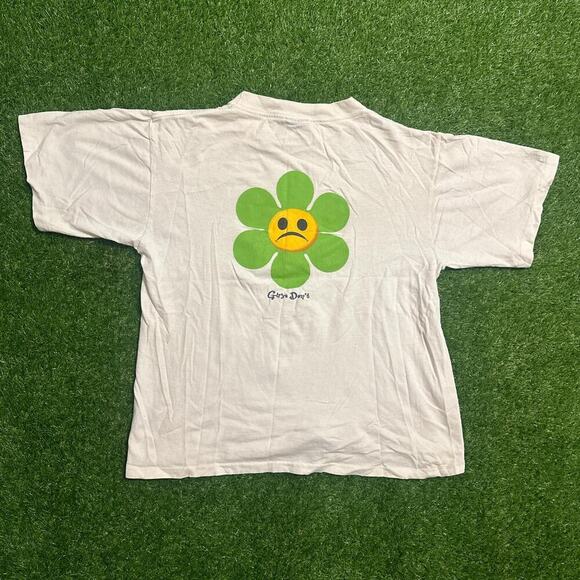 'Girls Dominate, Guys Don't' Double-Sided T-Shirt - Picture 3 of 8